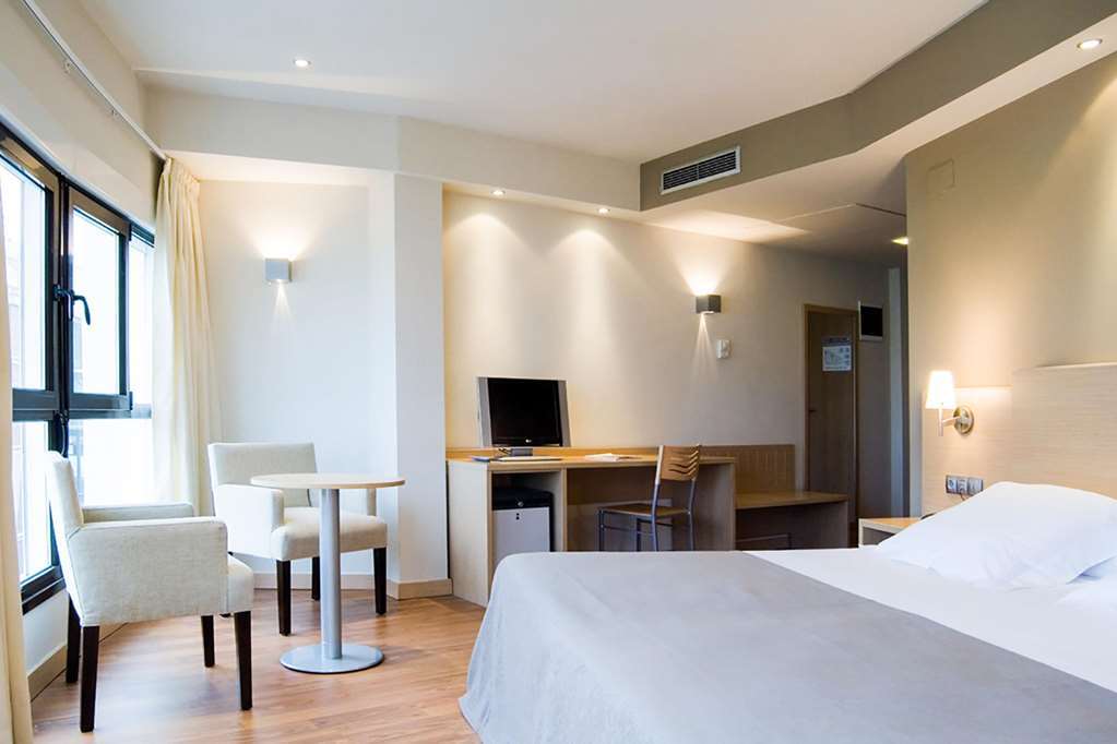 Sercotel Codina سان سيباستيان الغرفة الصورة